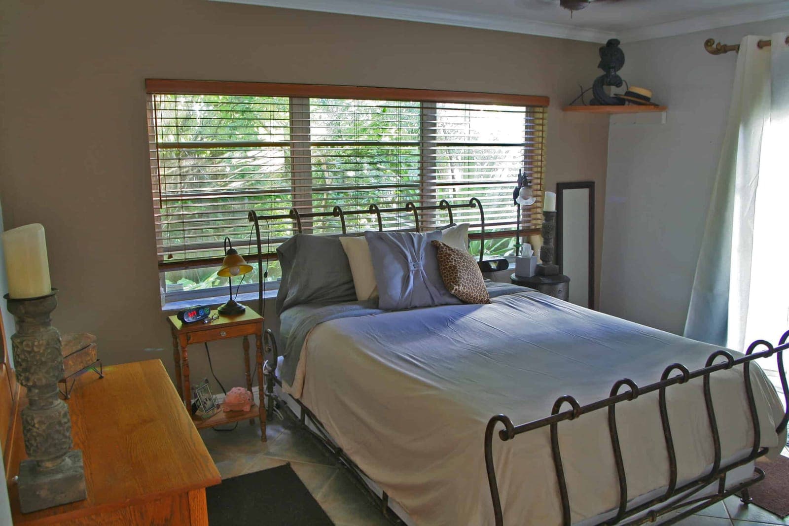 1800 NE 18th Street - Primary bedroom