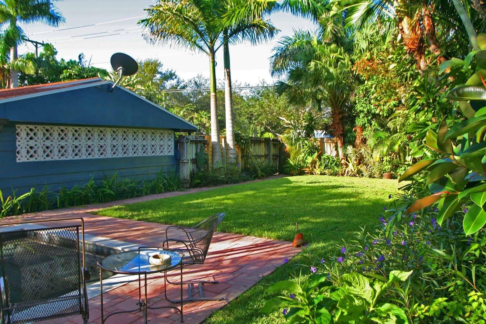 1800 NE 18th Street - Yard