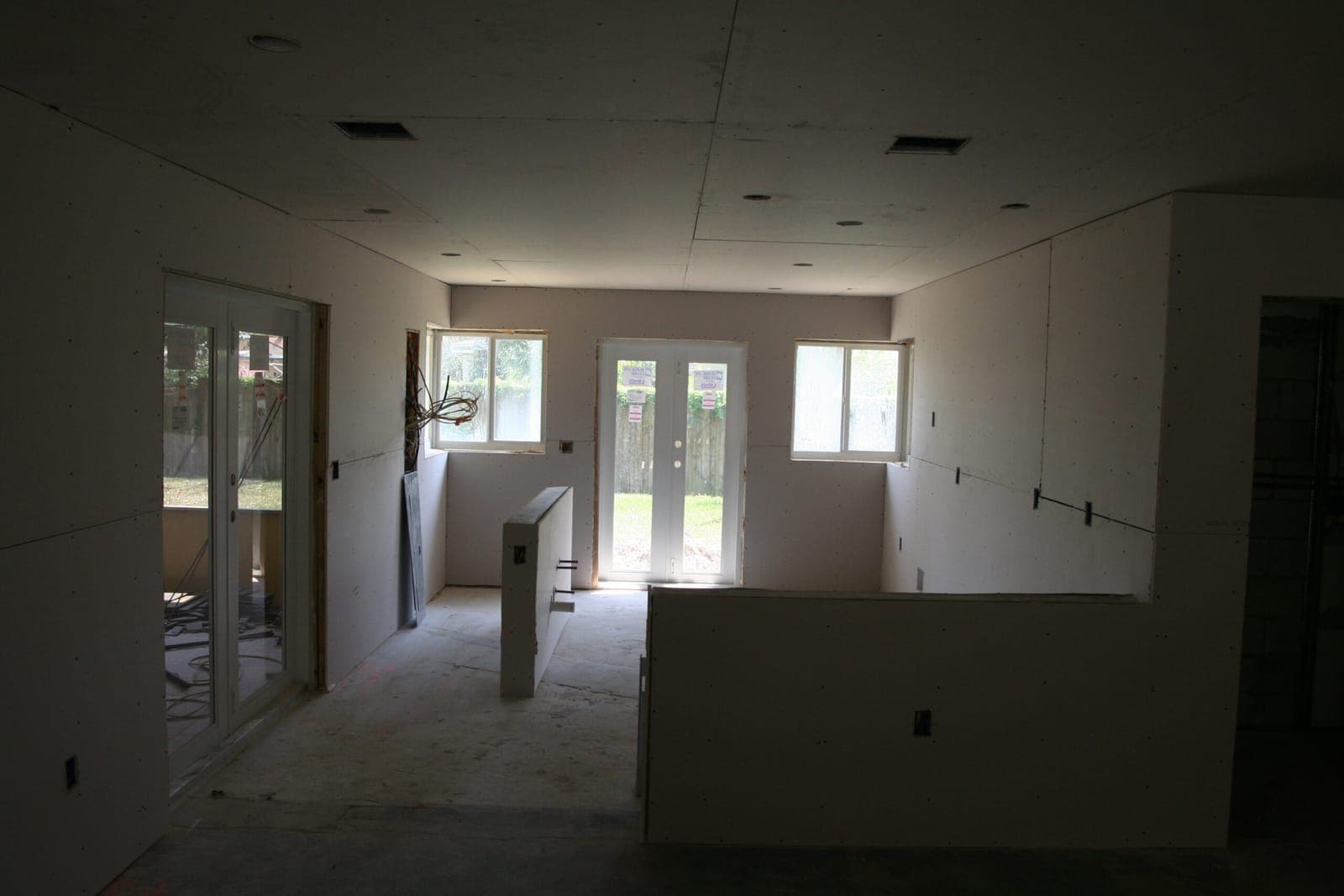 708 NE 21st Drive - Interior