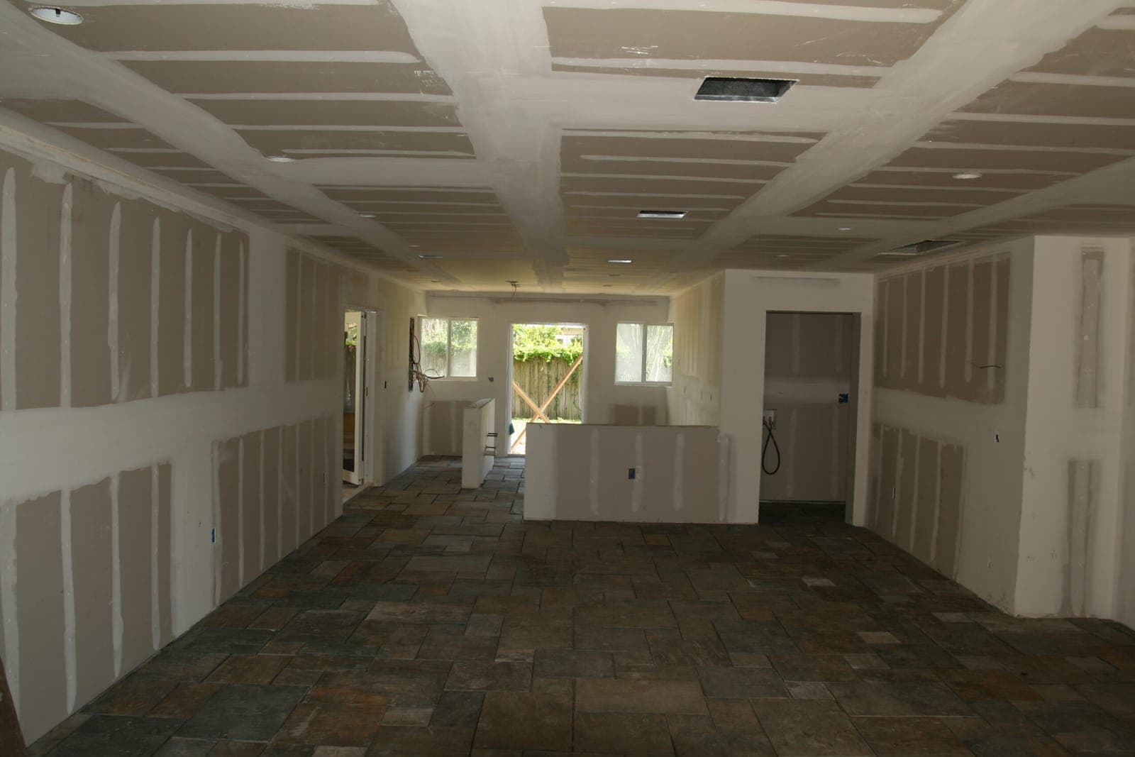 708 NE 21st Drive - Interior