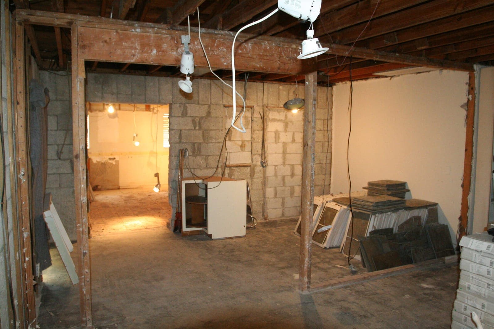 708 NE 21st Drive - Interior