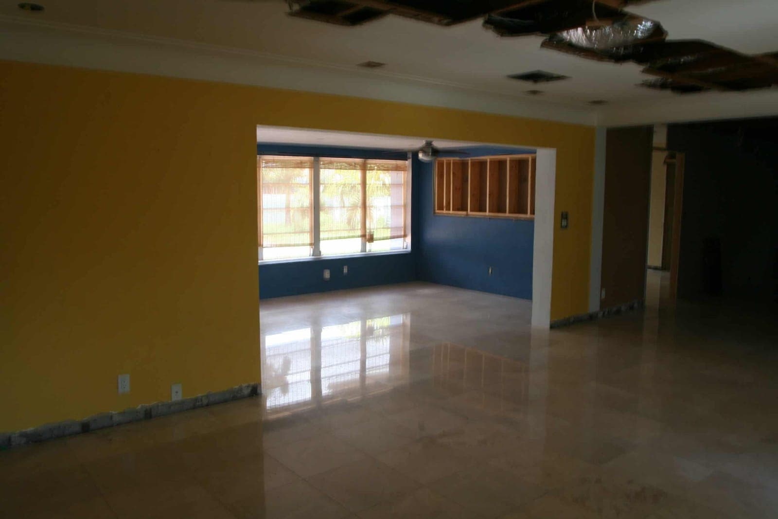 921 NE 27th Avenue - Kitchen